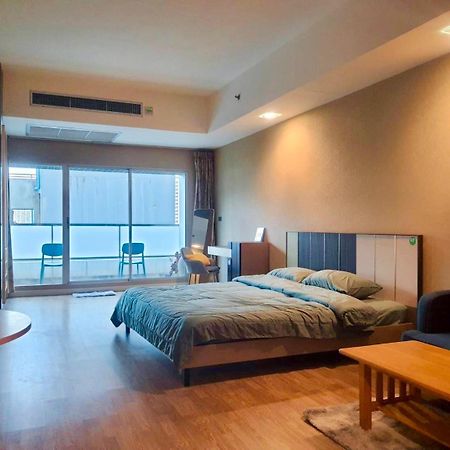 Baan Nonzee Condo Бангкок Экстерьер фото